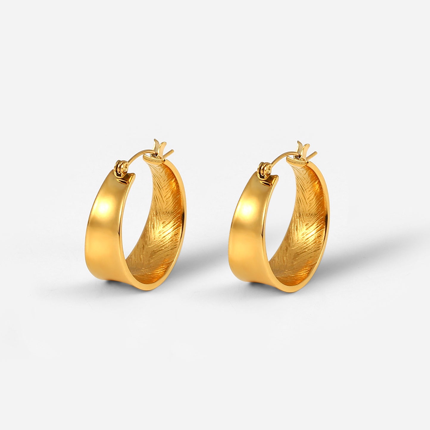 5pcs Stylish Simple Earrings 18K Gold Plated Stainless Steel Curved Smooth Earrings Stud Titanium Steel Earrings For Women