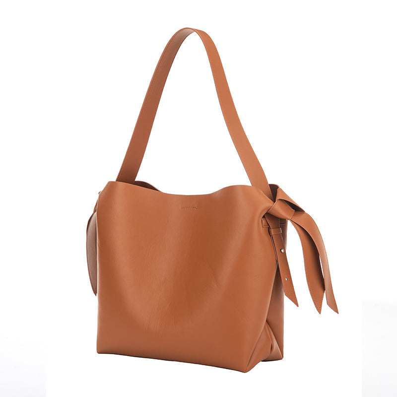 Big bucket bag with vegan bow