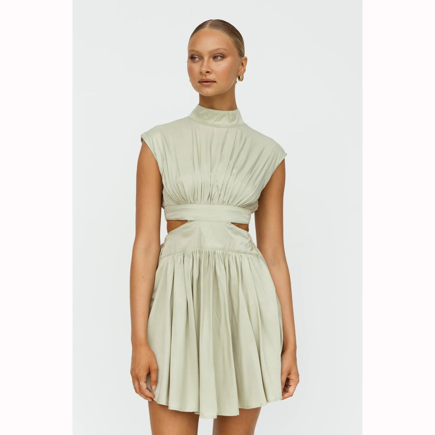 Solid Color Sweet Summer Style Waist Waist Stand Collar Exposed Waist Short Dress