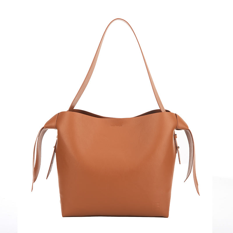 Big bucket bag with vegan bow