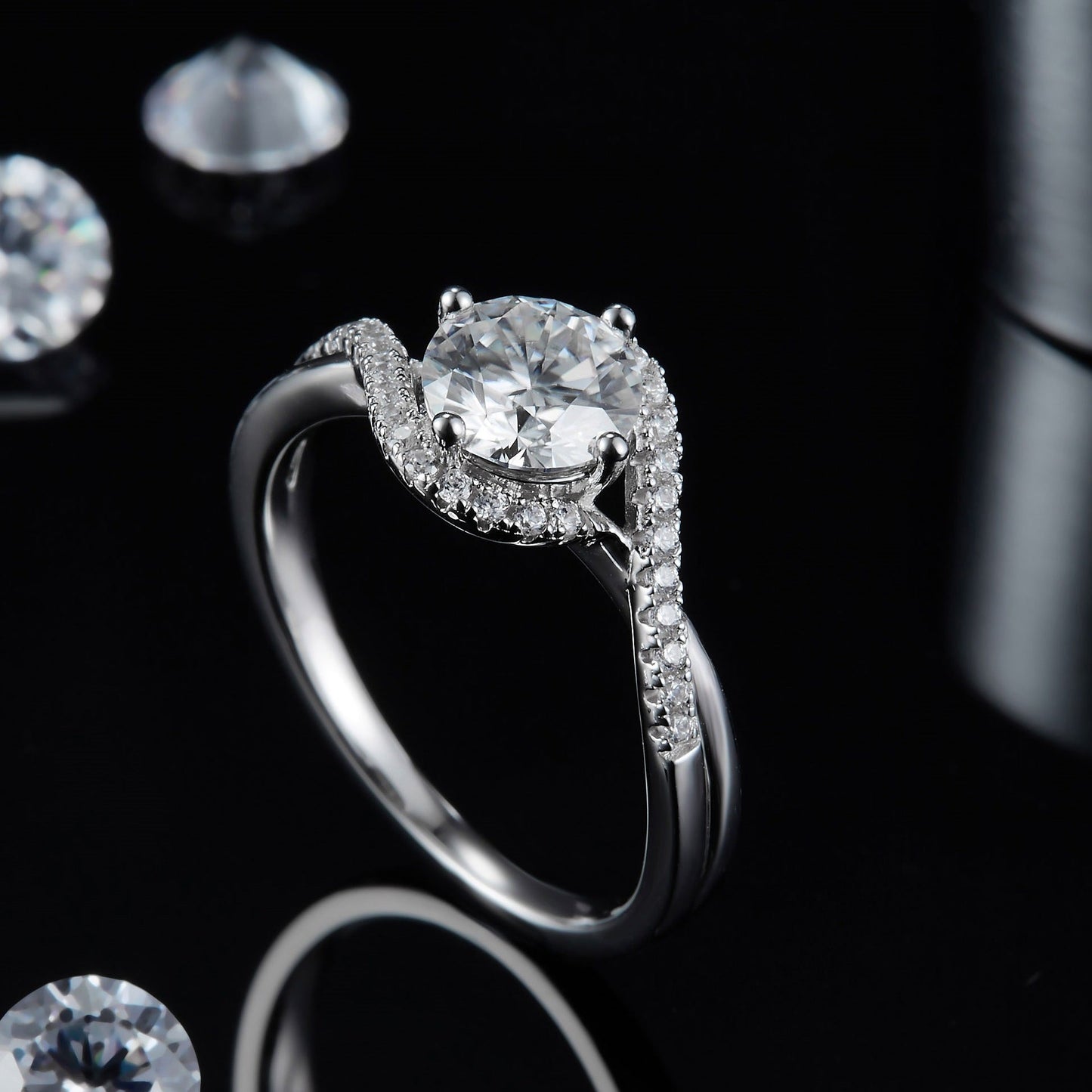 New Angel Eyes Moissanite Ring 925 Sterling Silver Plated 18K Gold Set With 1 Carat Moissanite Diamond Ring