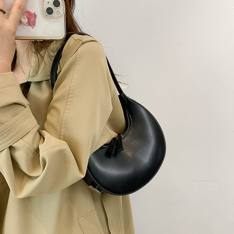 Fashion Shoulder Bag Female Simple Trend Temperament Armpit Bag All Match Texture Dumpling Bag
