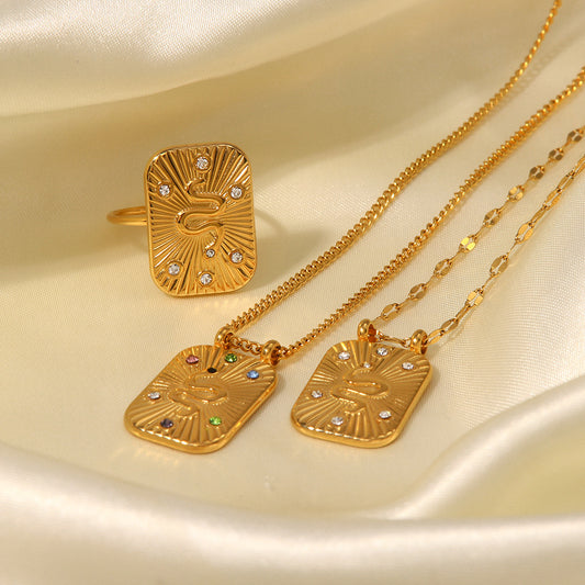 5pcs Vintage Style 18 K-Plated Stainless Steel Square Pendant Necklace With Diamond Serpentine Pattern Fashion Jewelry