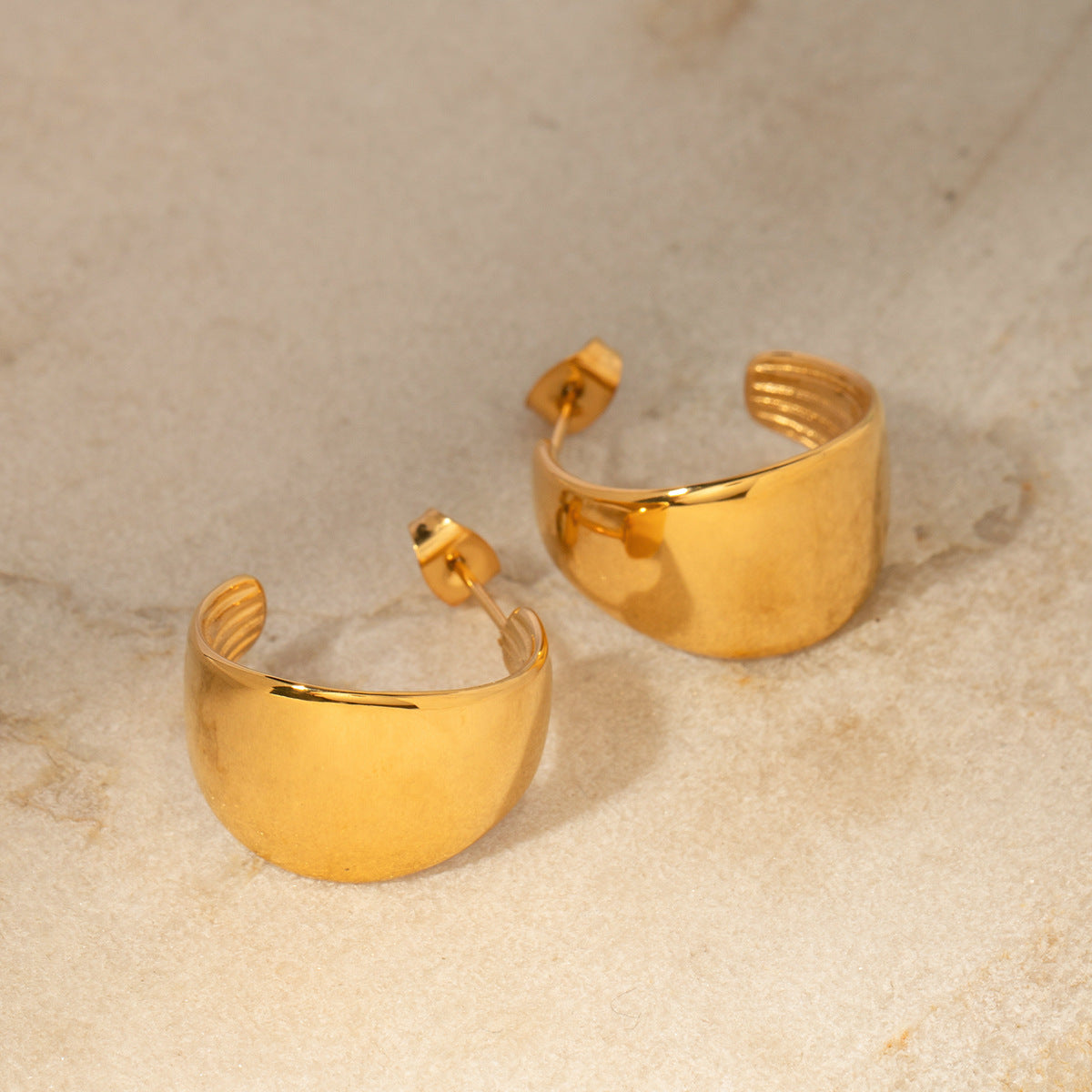 5pcs Women's Exaggerated Smooth Wide Sector Earrings 18K Gold Plated Stainless Steel C-Shaped Ring Earrings Jewelry Accessories