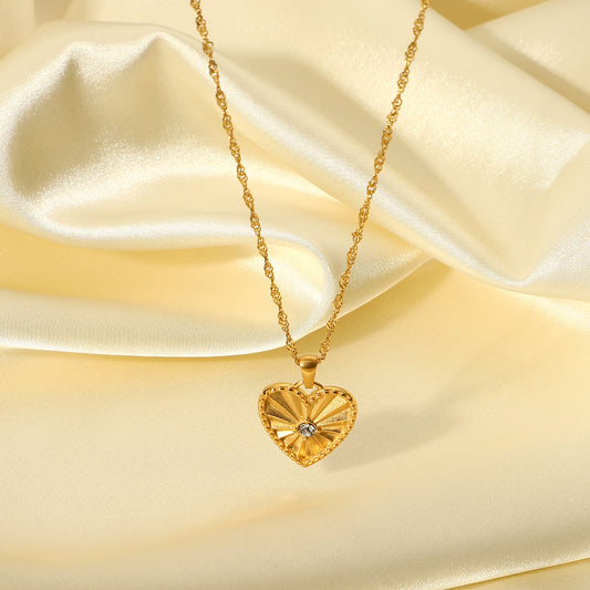 5pcs New 18K Gold Cut Refraction Zirconium Heart Pendant Necklace For Women Titanium Steel Non-Fading Necklace