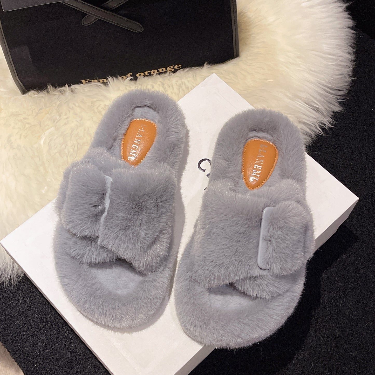 Autumn And Winter New Word Buckle Inside The Cashmere Fashion Senior Sense Outside To Wear Female Furry Slippers
