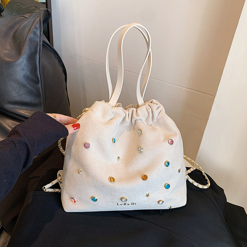 New Bag Lady Version Of Fashion Retro Drawstring Hand Bag Personality Rivets Large Capacity Backpack Tide