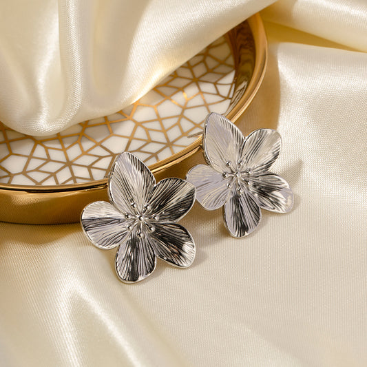 5pcs Titanium Steel Flower Earrings Earrings Stud New Fashion Temperament Niche Design Earrings
