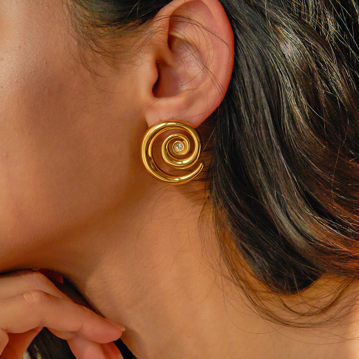 5pcs Titanium Steel 18K Gold Stainless Steel Spiral Design With Diamond Earrings New Stylish Earrings