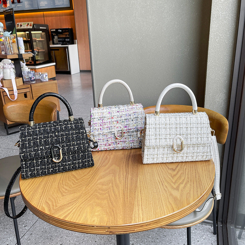 New Crossbody Bag Small Niche Hand Bag Temperament All Fashion Single Shoulder Baguette Bag Woolen Female Bag