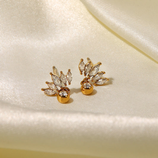 5pcs Women's Niche Design Fine Earrings 18K Gold Crown Pendant White Zircon Pendant Earrings Stud Earrings