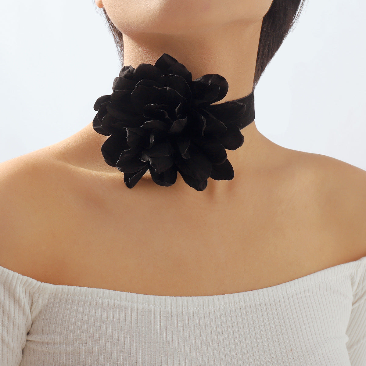Fashion Geometric Choker Bracelet Elegant Romantic Temperament Rose Flocking Cloth Necklace Bracelet