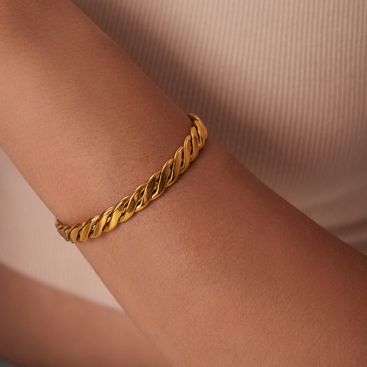 5pcs New Women's Fashion Simple Titanium Steel Bracelet Stainless Steel Vacuum Plated 18K Gold Thick Cuban Chain Bracelet