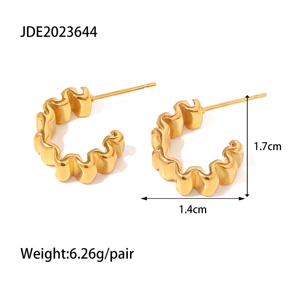 5pcs With The Popular 18K Gold-Plated Pleated C-Shaped Earrings Design Sense Fashion All Matching Earrings