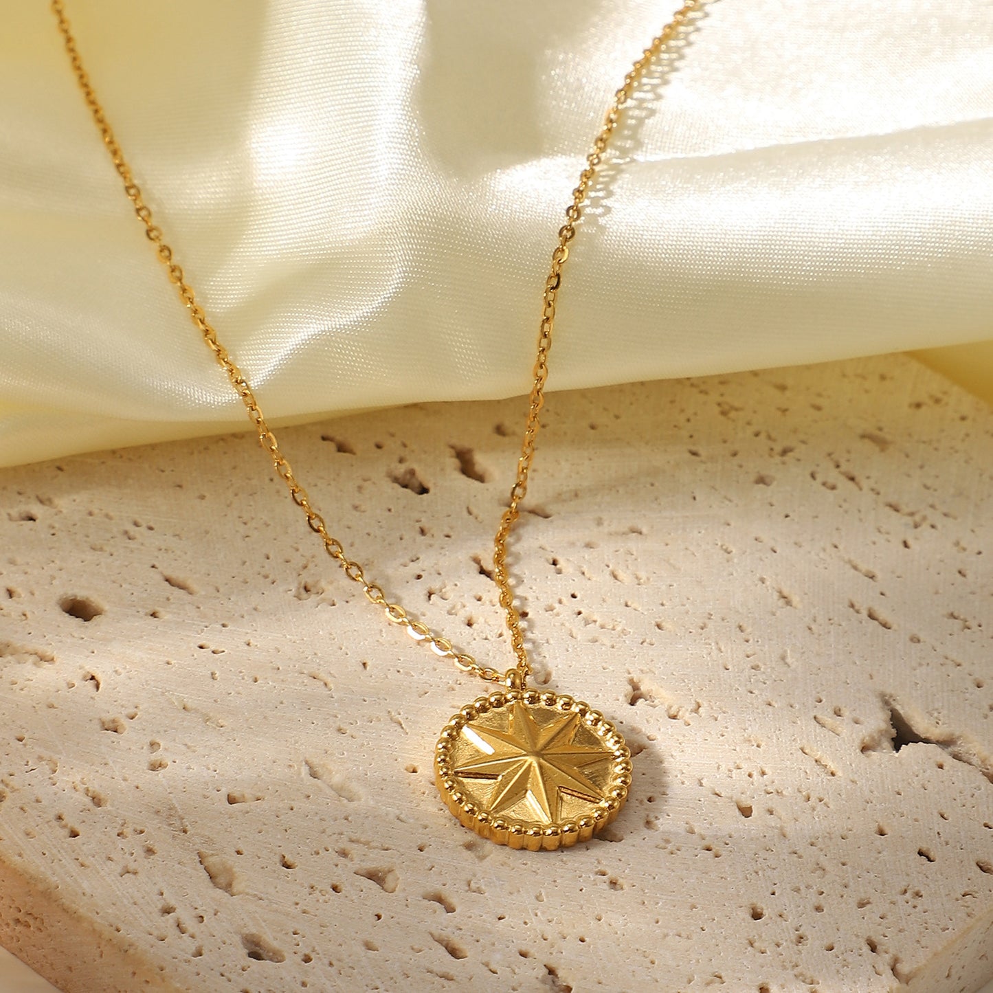 5pcs Stainless Steel Necklace 18K Gold Stainless Steel Octet Star Coin Pendant Necklace Women's Jewelry