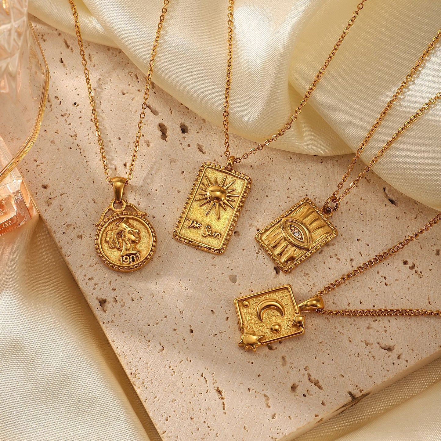 5pcs 18K Gold Plated Stainless Steel Jewelry Party Moon Sun Embossed Diamond Eyes Square Pendant Necklace For Women