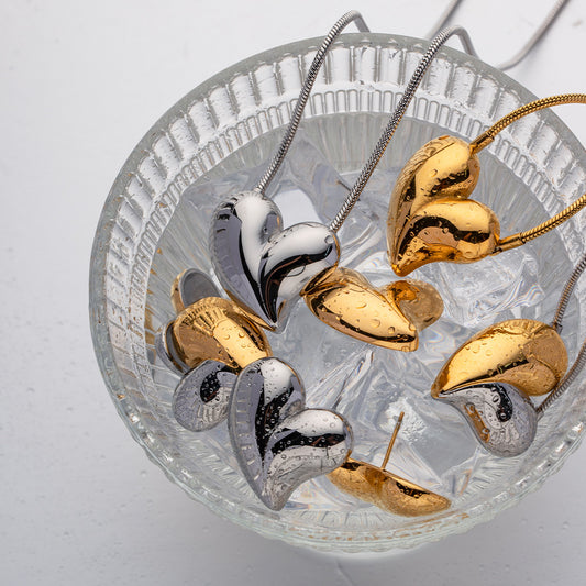 5pcs New 18K Gold Exaggerated Big Love Shaped Earrings Stainless Steel Earrings Women's Color