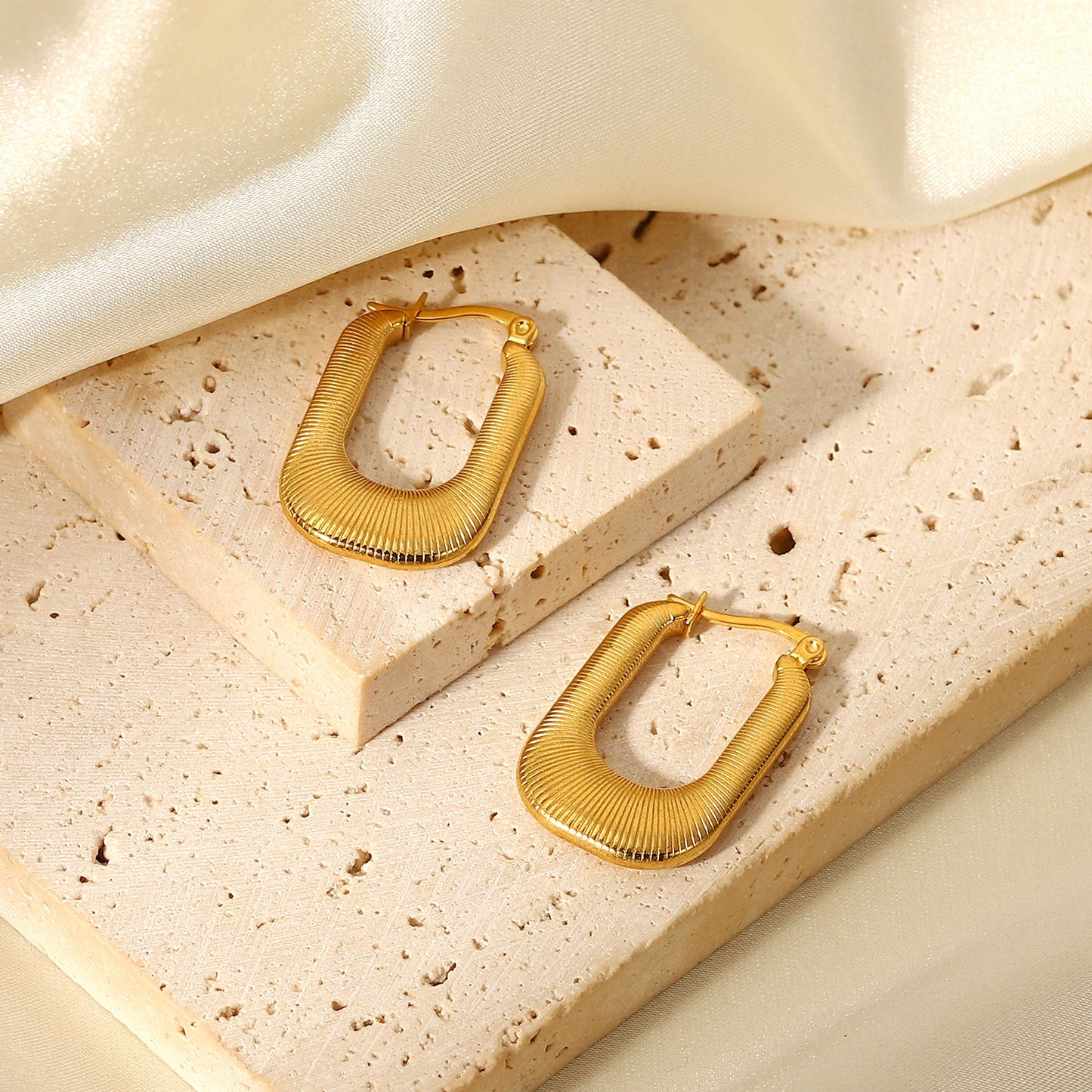 5pcs Titanium Steel Earrings Stud 18K Gold Titanium Steel Thread U-Shaped Earrings Jewelry Women's Style