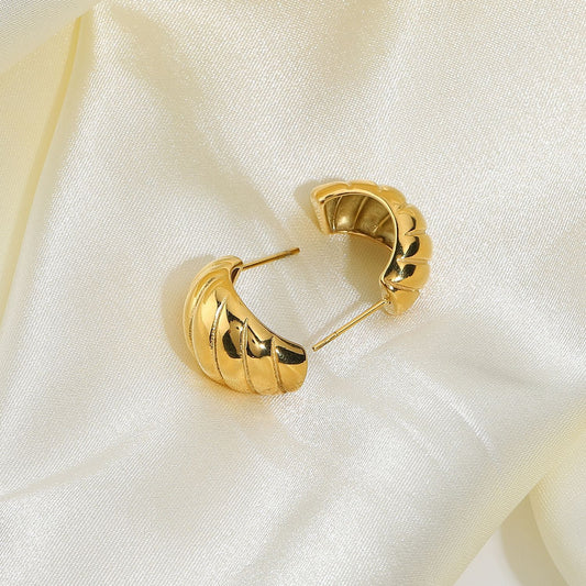 5pcs Fashion Small Titanium Steel Croissant Earrings Fashion 18K Vacuum Electroplating Gold Plated Stainless Steel Earrings Jewelry