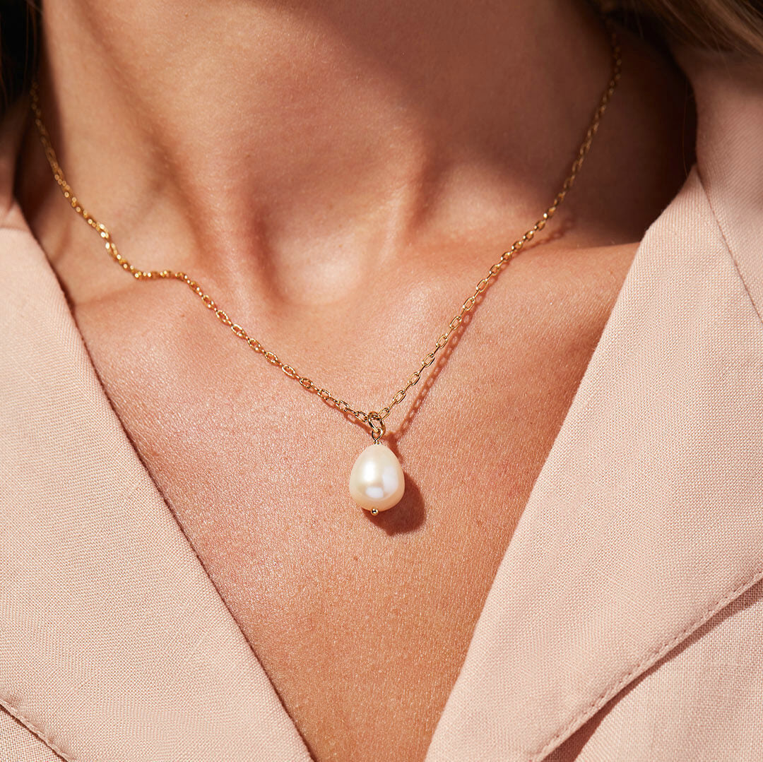 5pcs Single Pearl Jewelry Stainless Steel Necklace 18K Gold Plated Clavicle Chain Pearl Pendant Necklace Women's Style