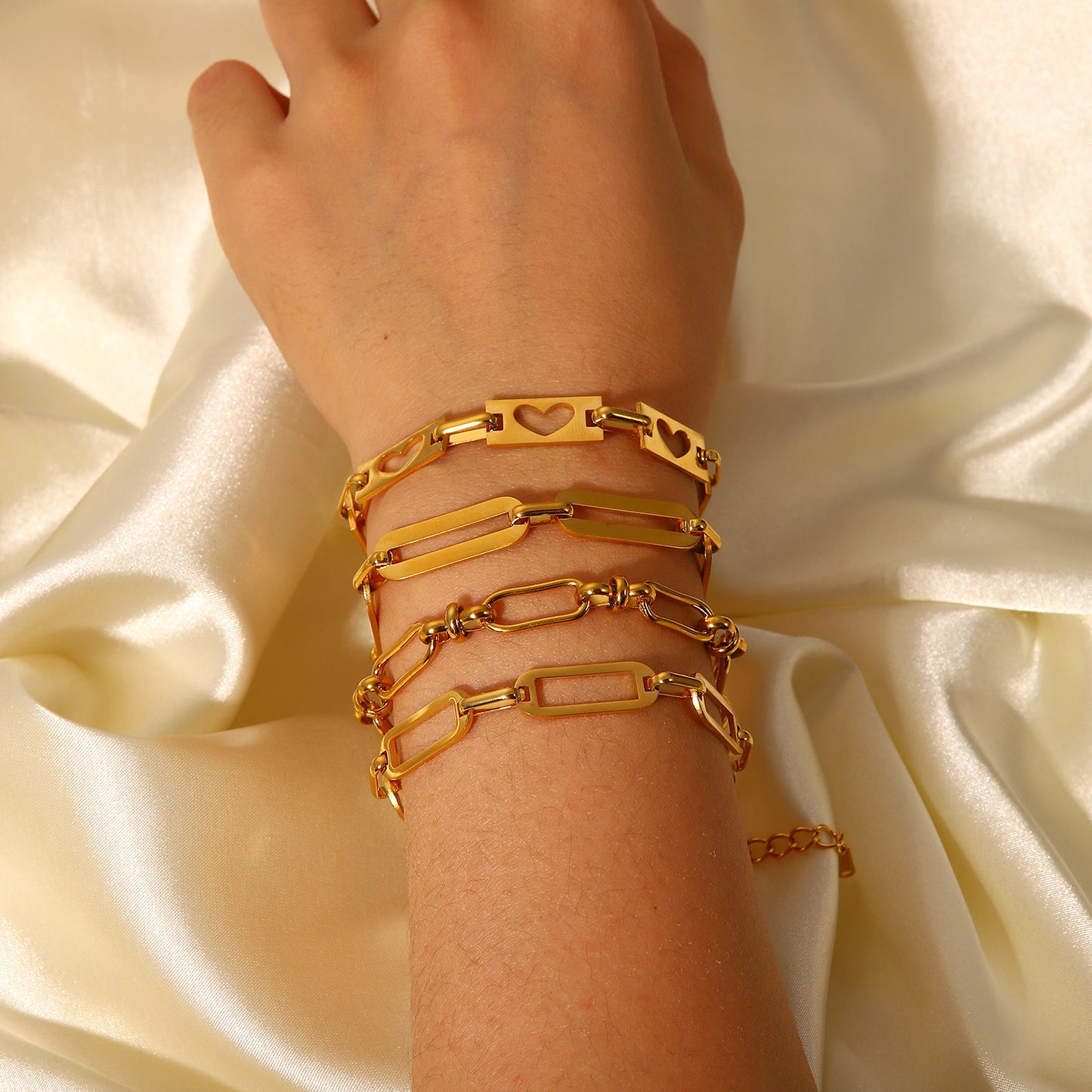 5pcs With Hollow Chain Cross Buckle Bracelet 18K Gold Stainless Steel Hand Chain Bracelet Women's Jewelry