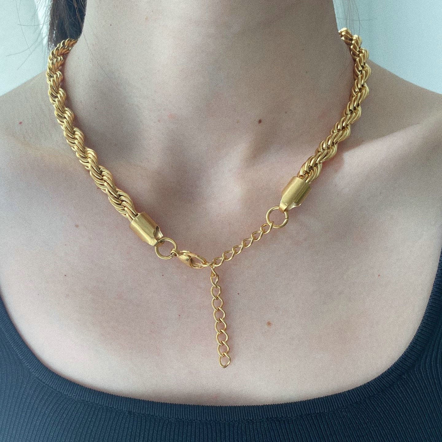 5pcs 8Mm Thick Romeo Twist Rope Chain Necklace Choker 18K Gold Vacuum Plated Stainless Steel Can Be Stacked Short Necklace Women