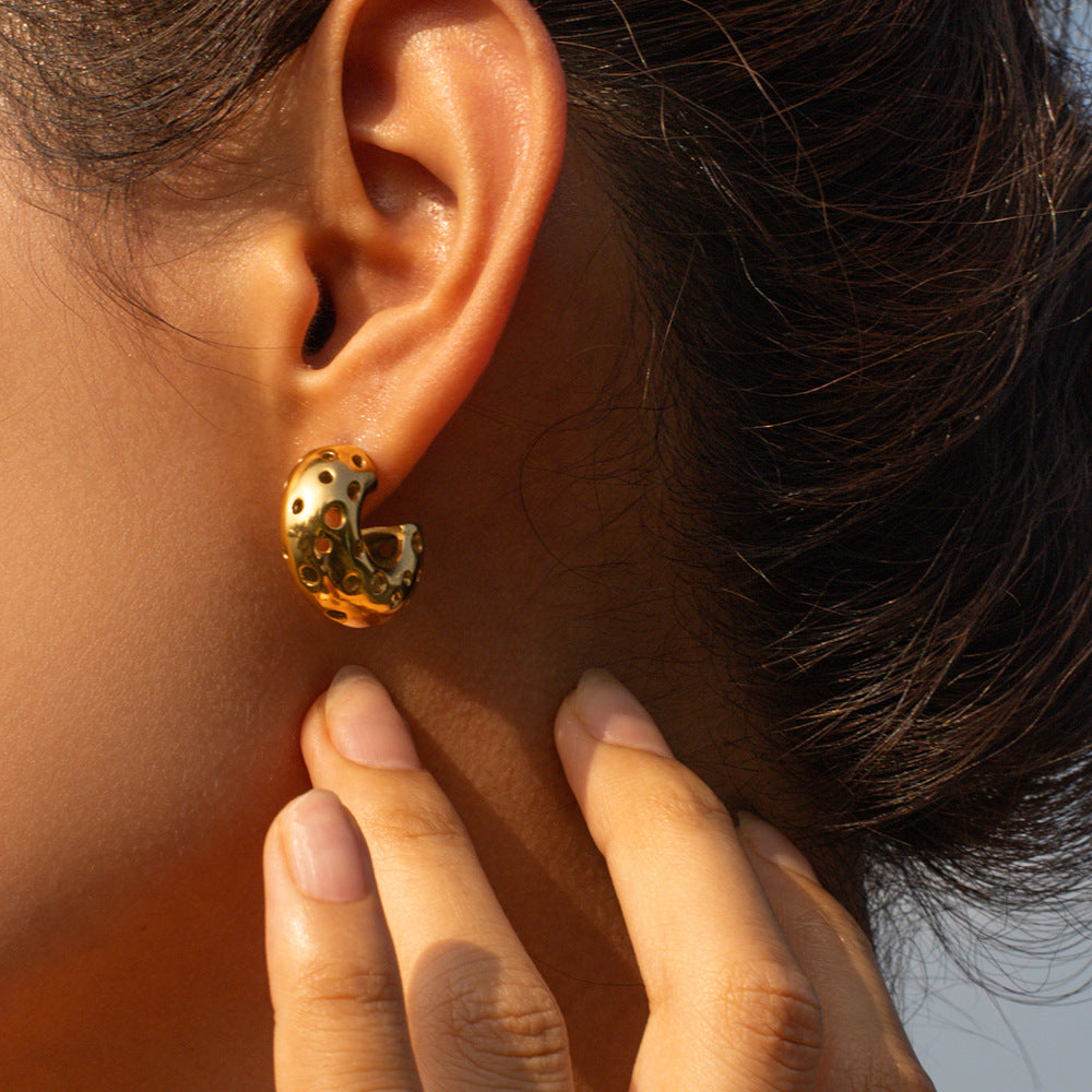 5pcs 18K Gold Stainless Steel Round Hollow C-Shaped Earrings New Fashion Temperament Niche Design Earrings