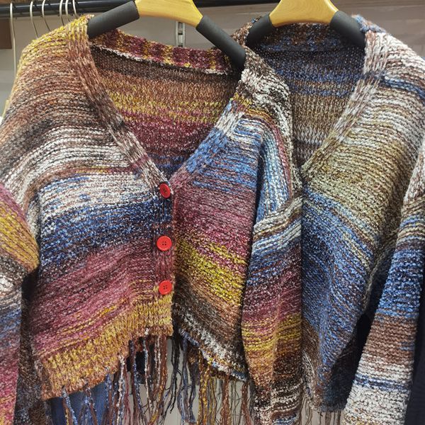 Design Sense V-Neck Fringe Knitted Cardigan Women Spring And Autumn New Small Lazy Short Sweater Coat Retro