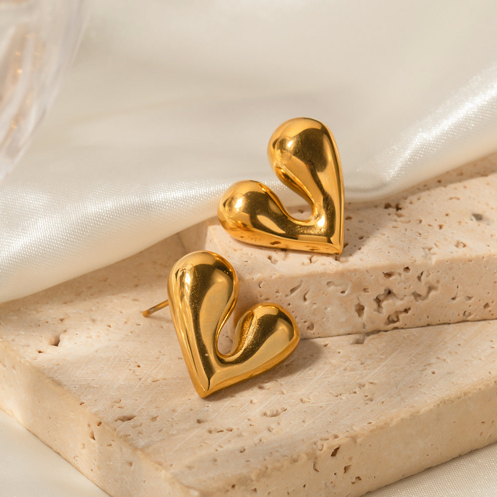 5pcs Pop Earrings 18K Gold Stainless Steel Personality Liquid Love Shaped Stud Earrings Design Sense Earrings
