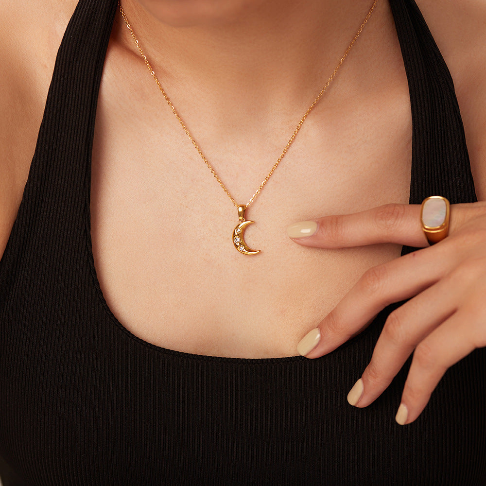 5pcs Fashion With 18K Gold-Plated Stainless Steel Inlaid With Three Zircon Moon Pendant Necklace Women