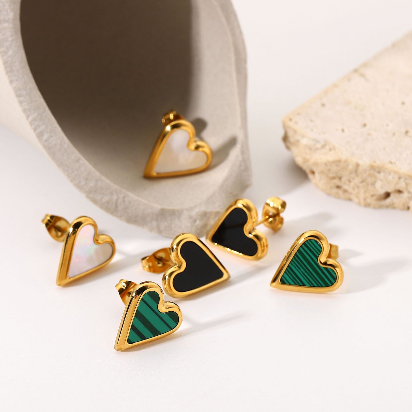 5pcs Natural Stone White Shell Green Peacock Stone Black Shell Love Earrings Fashion Stainless Steel Heart-Shaped Earrings For Women