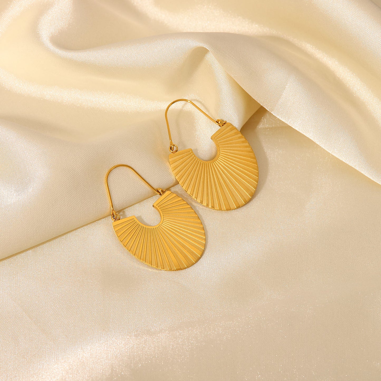 5pcs 18K Gold Stainless Steel Fan Ribbed Earrings Nordic Designer Titanium Steel Geometric Shape Fashion Earrings Jewelry Women
