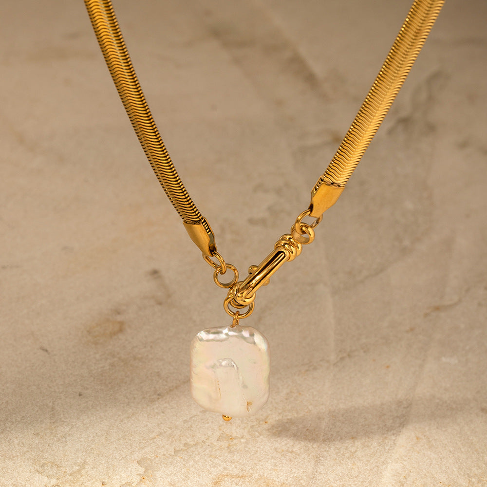 5pcs Fashion Popular 18K Gold-Plated Stainless Steel Hollow Heart Inset Zircon Pendant Necklace