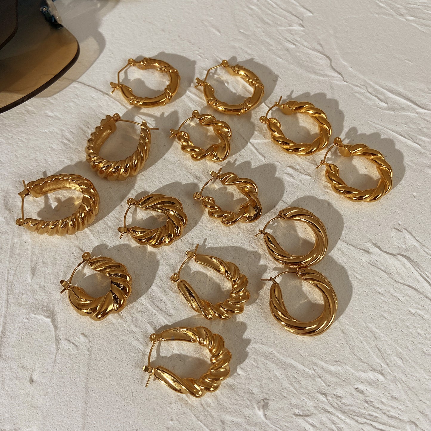 5pcs New Chunky Twist Croissant Stud Earrings 18 Gold-Plated Stainless Steel Ring Earrings For Women