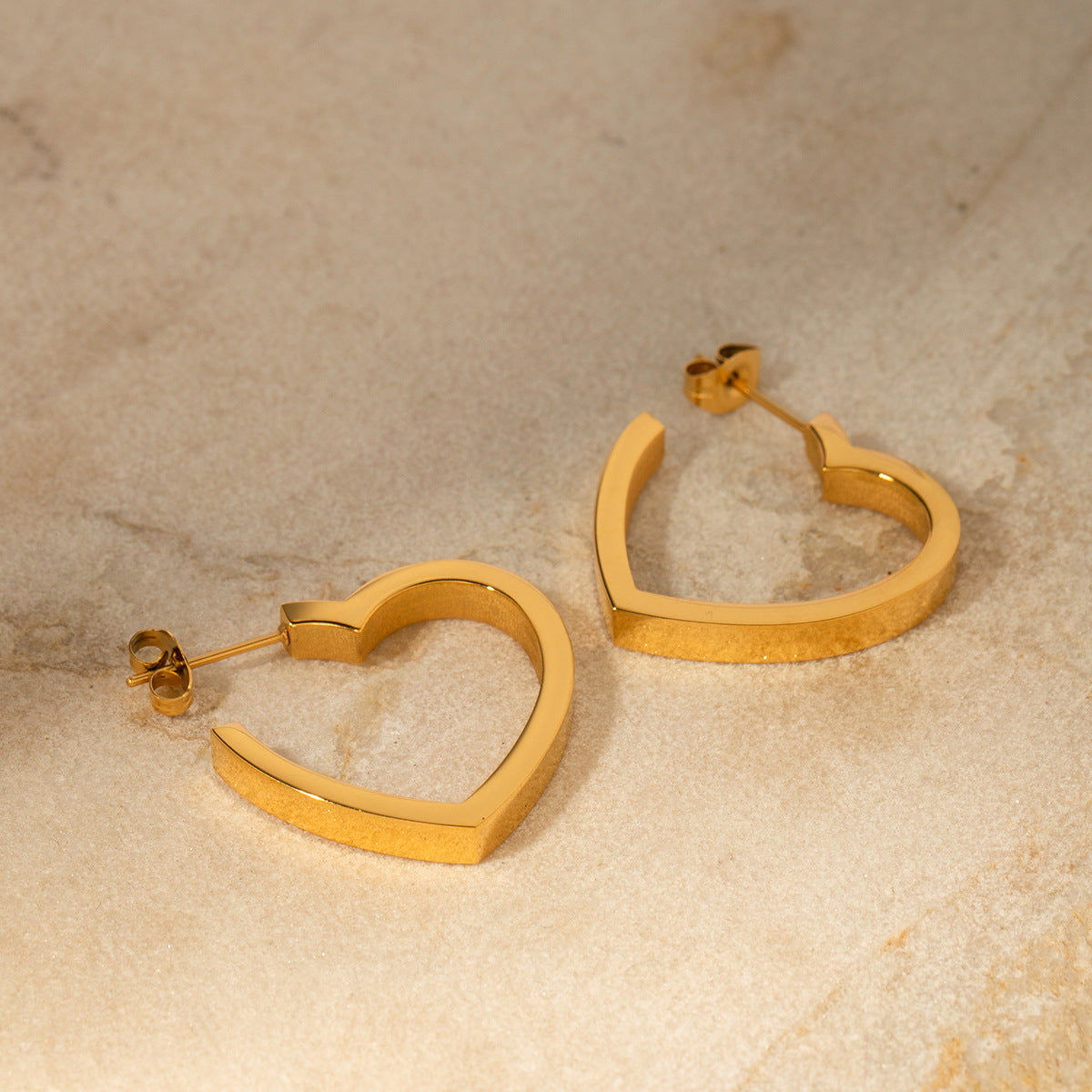 5pcs 18K Gold Earrings Stainless Steel Flat Heart Stud Runways With Titanium Steel Earrings