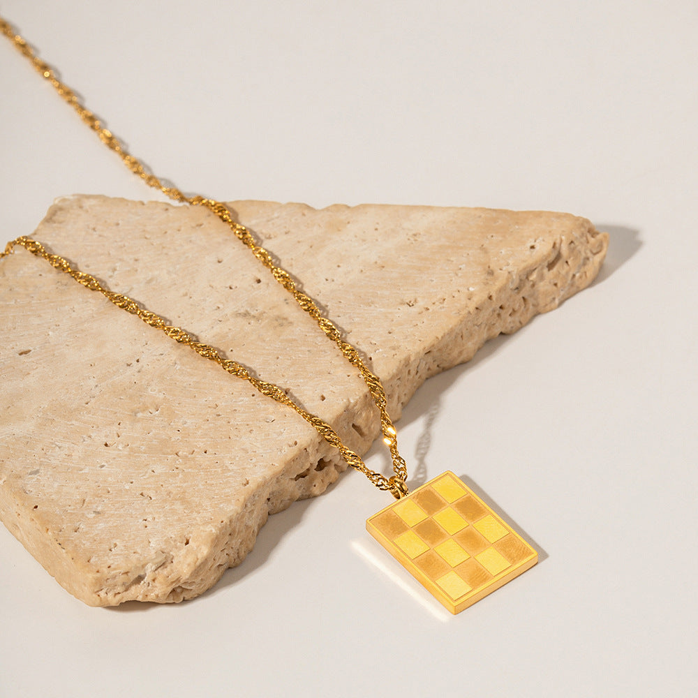 5pcs Vintage Square Checkerboard Pendant Necklace Stainless Steel Gold Plated Chain Simple Personality Style Necklace For Women