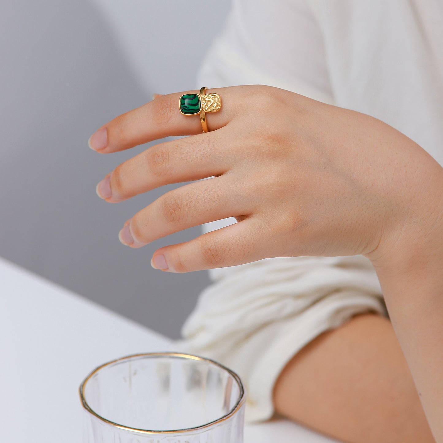 5pcs Retro Style Green Malachite Inlaid Necklace Earrings Ring Bracelet 18K Gold Stainless Steel Jewelry Women