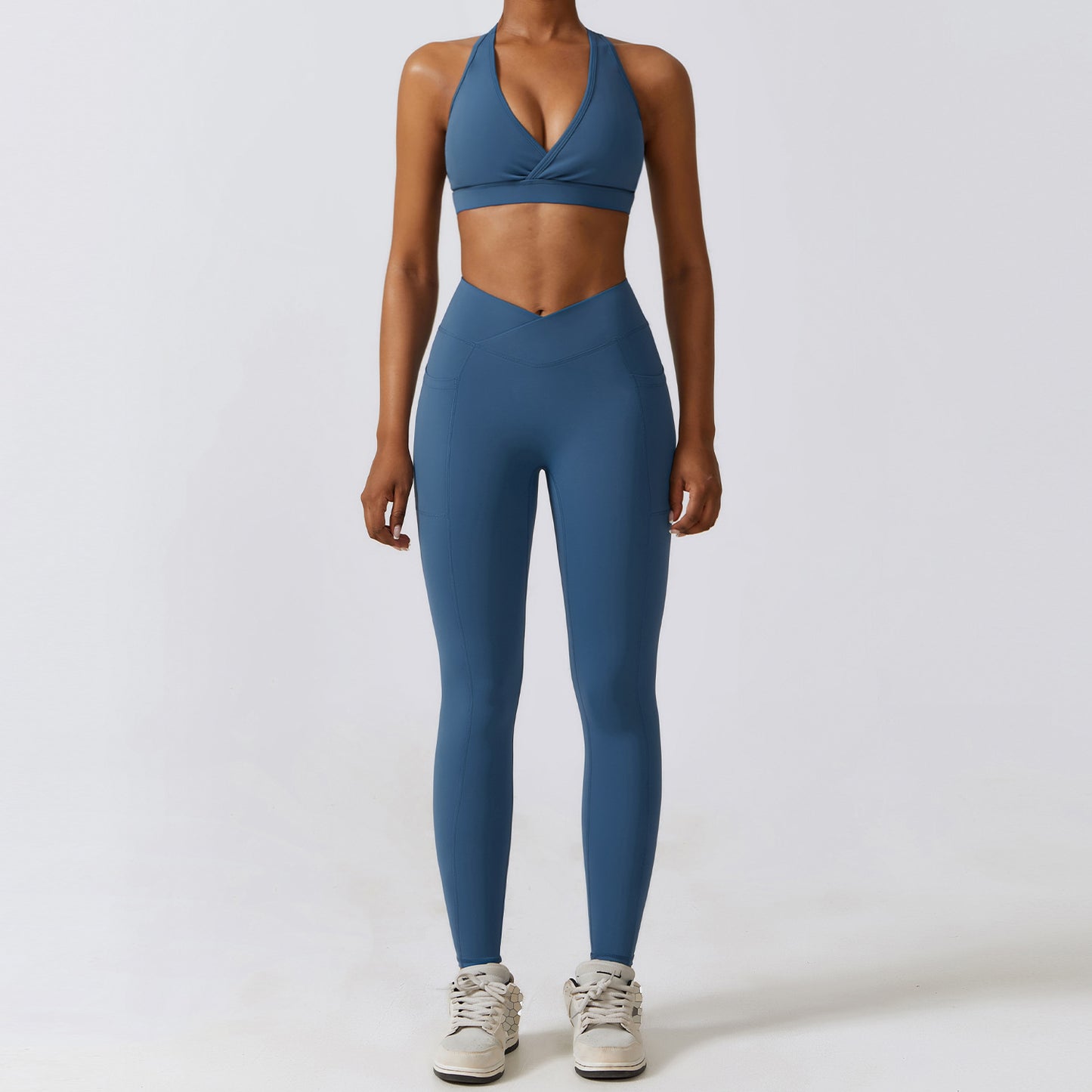 Quick Dry Beauty Back Yoga Set Pocket Tight Running Sports Set Female Nude Fitness Clothing