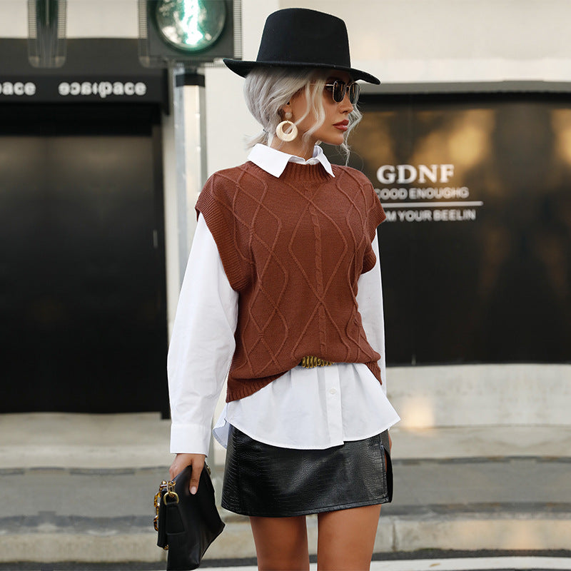Early Autumn New Fashion Women's Short-Sleeved Solid Color Twist Sweater Vest Vest