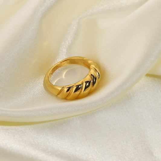 5pcs 18K Vacuum Plated Stainless Steel Ring With Jewelry Croissant Ring Lady