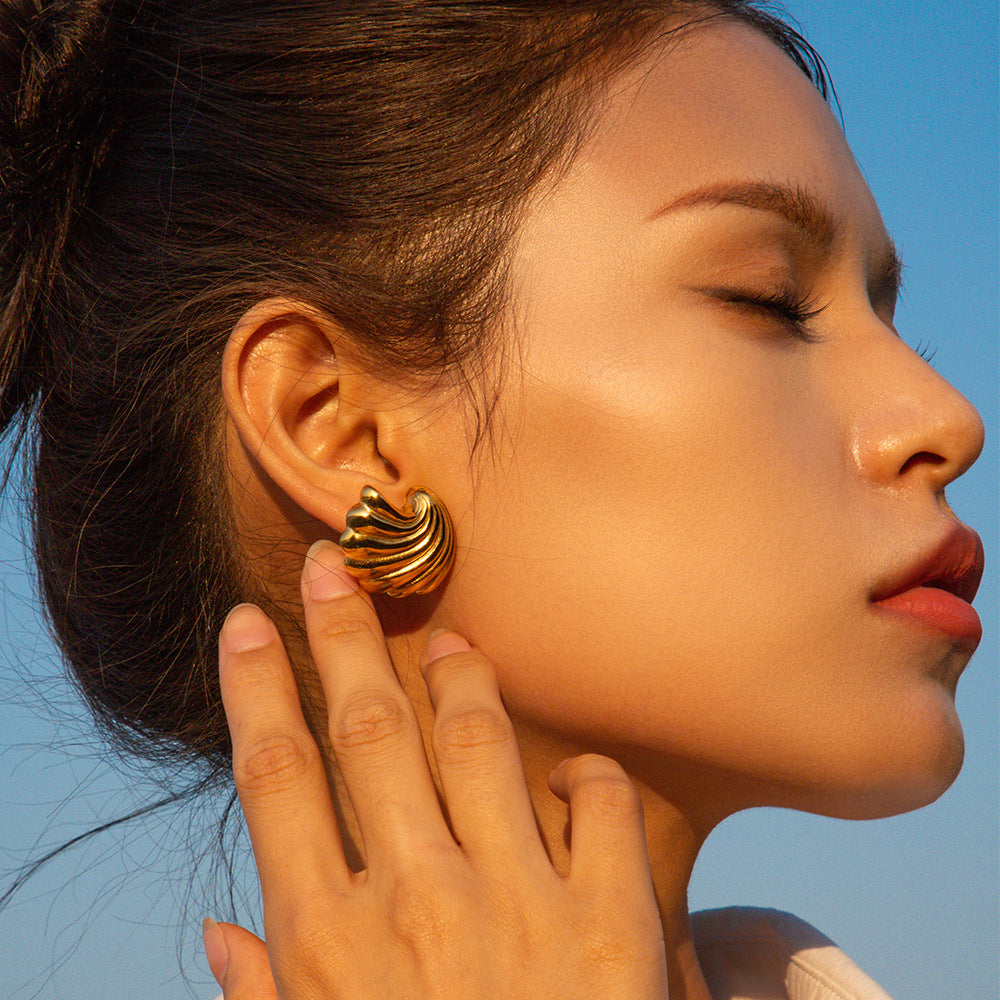 5pcs Geometry Titanium Steel Earrings 18K Gold Stainless Steel Shell Stud Earrings Fashion All-Match Earrings Earrings
