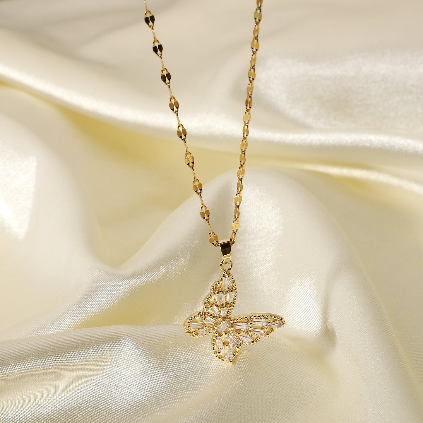 5pcs Fancy Crystal Butterfly Necklace 18K Gold Stainless Steel Jewelry Cubic Zircon Butterfly Pendant Necklace For Women
