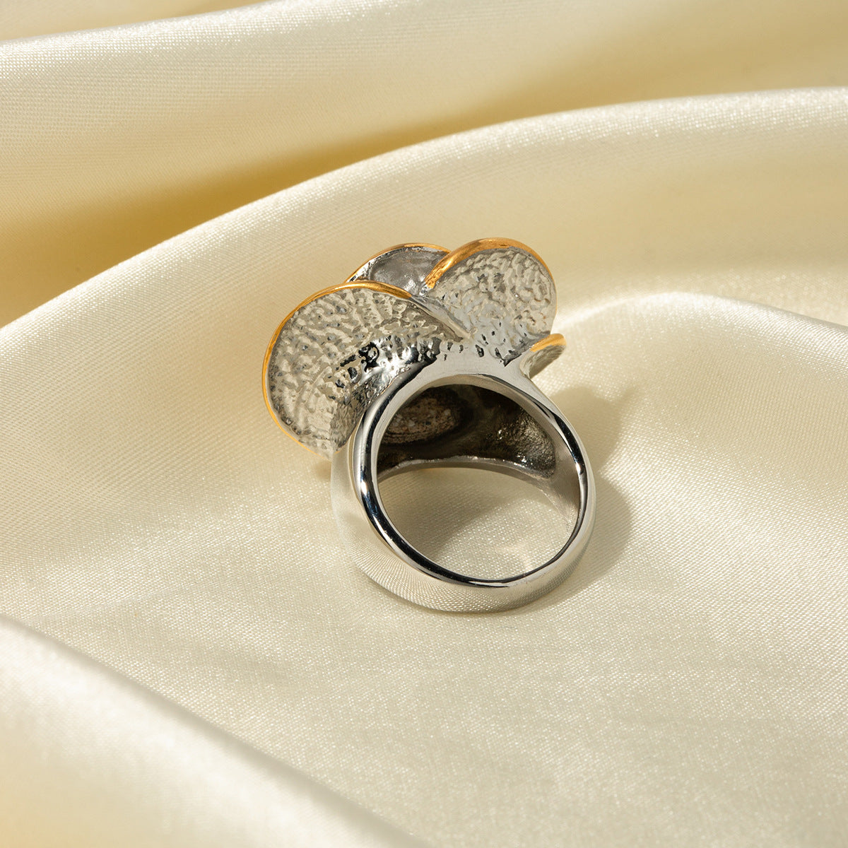 5pcs 18K Gold Stainless Steel Gold And Silver Matching Flower Ring No. 7 Ring Women's All-Match Ring Niche Design