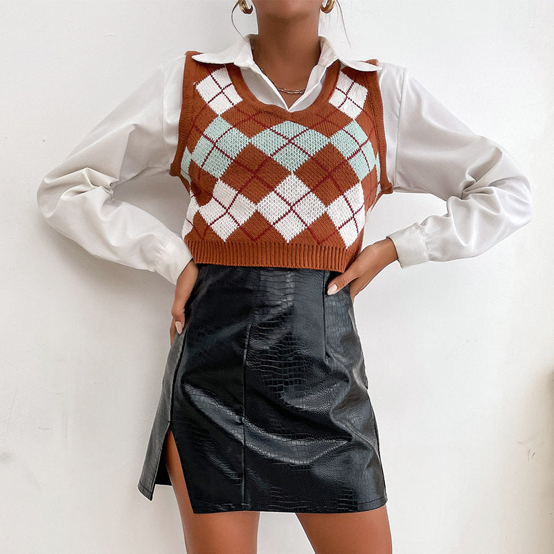 Early Autumn Fashion Women's Short Sleeveless Diamond Check Vest Sweater