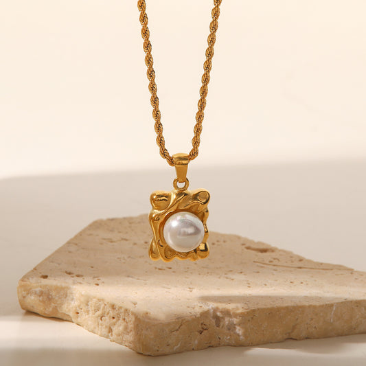5pcs High-Grade Vintage Style Titanium Steel Necklace 18K Gold Not Fade Pearl Hammer Square Pendant Necklace For Women