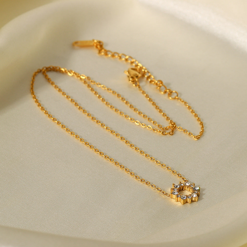 5pcs Women's New Style Necklace 18K Gold Stainless Steel Ring Pendant Inlaid Irregular Circular Zirconium Necklace