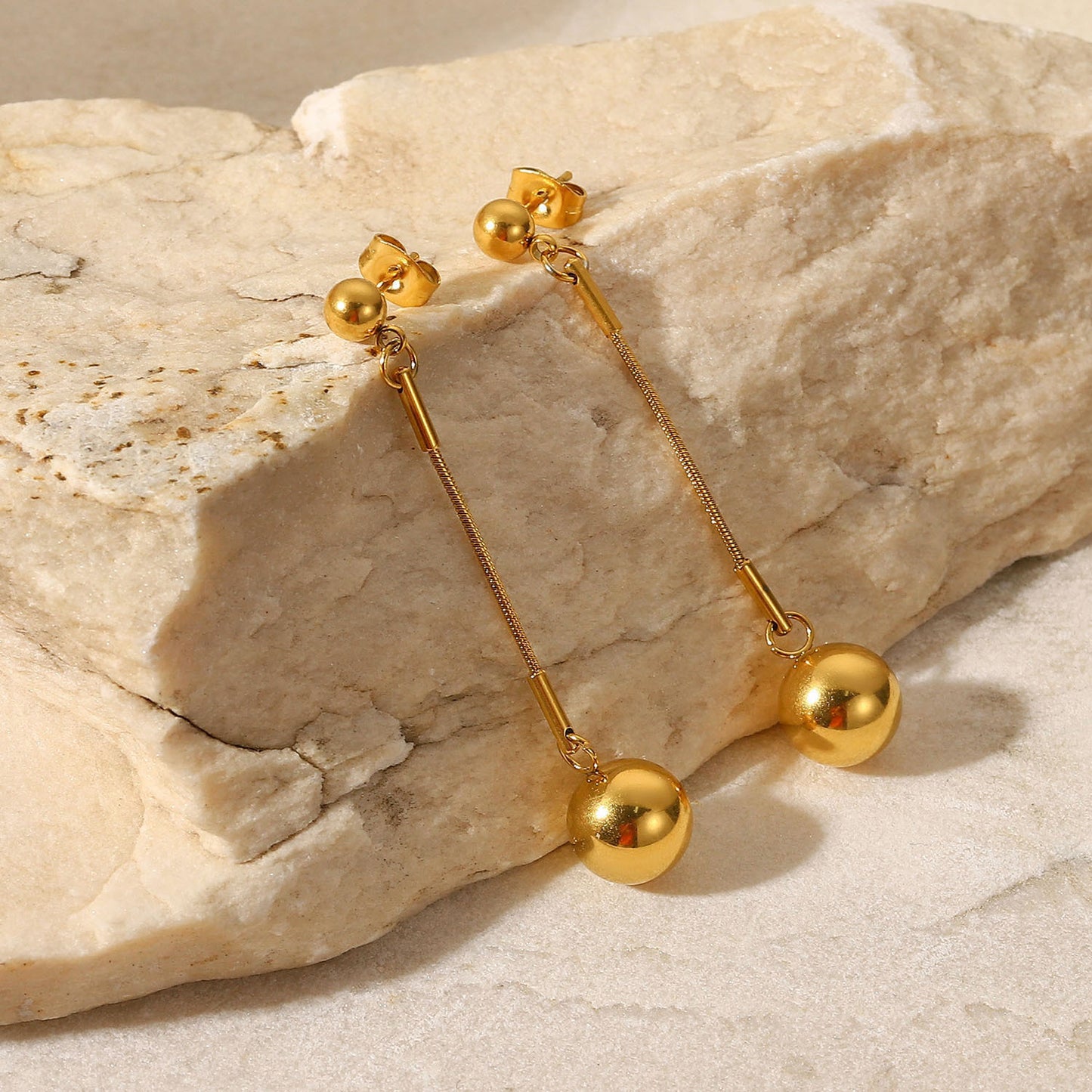 5pcs Light Luxury Cold Women's Earrings 18K Gold Titanium Steel Earrings Niche Design Sense Long Small Gold Ball Pendant Earrings