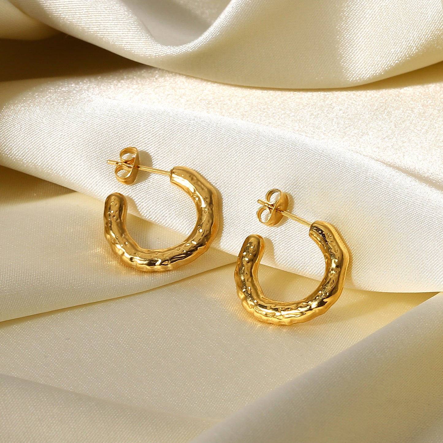 5pcs Titanium Steel Earrings Stud 18K Gold Stainless Steel Lava Effect C-Shaped Earrings Jewelry Woman