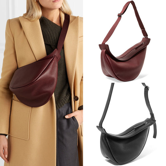New Fashion Niche Bag Designer Women's Crossbody Bag Breast Bag Runway Shoulder Bag