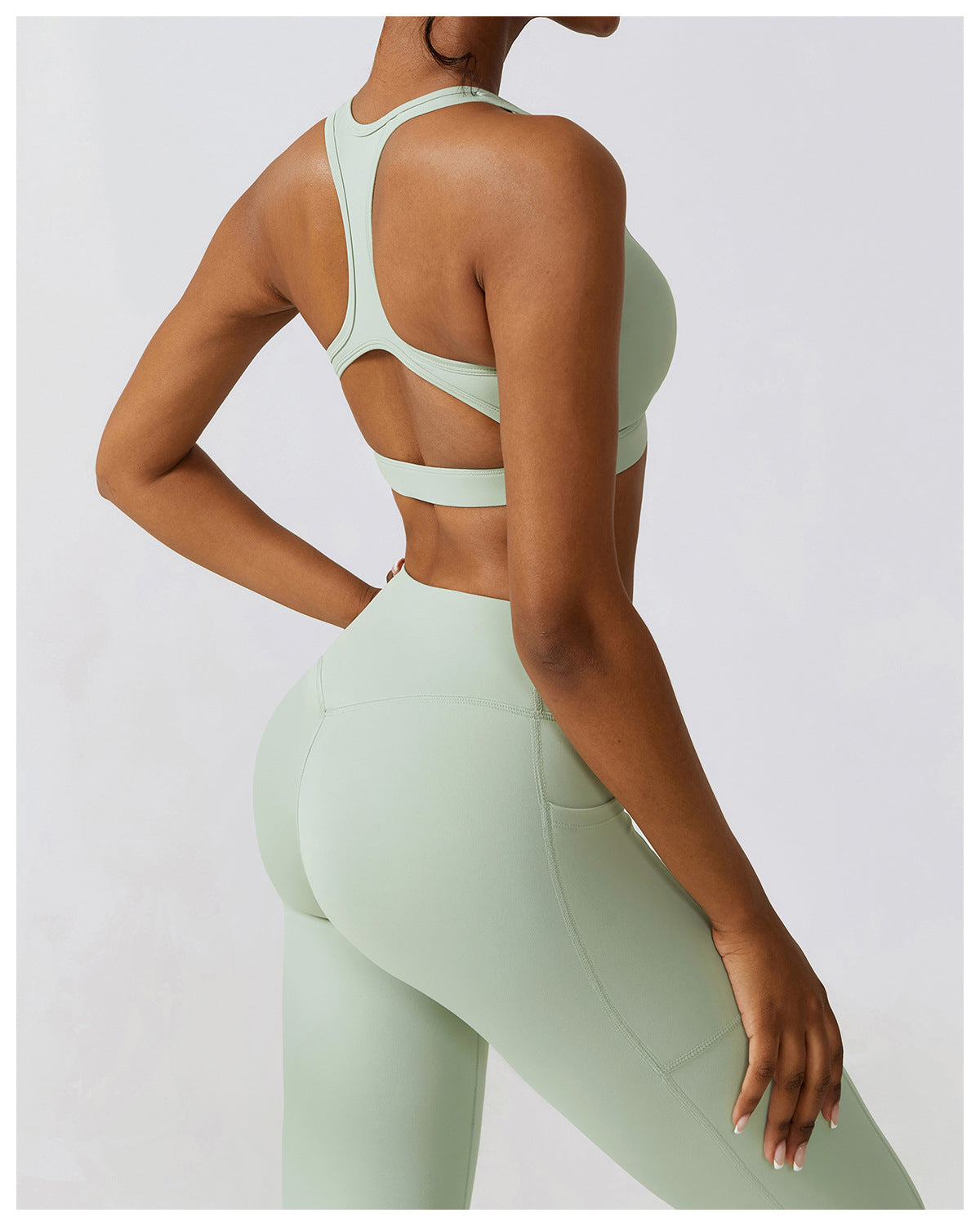 Quick Dry Beauty Back Yoga Set Pocket Tight Running Sports Set Female Nude Fitness Clothing